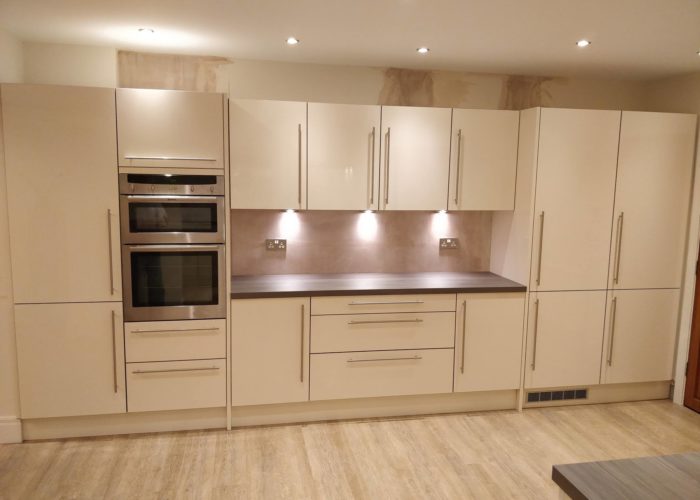 Best kitchen fitter blackpool